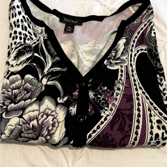 Nice WHBM 3/4 sleeve sweater. Great condition - Picture 3 of 3